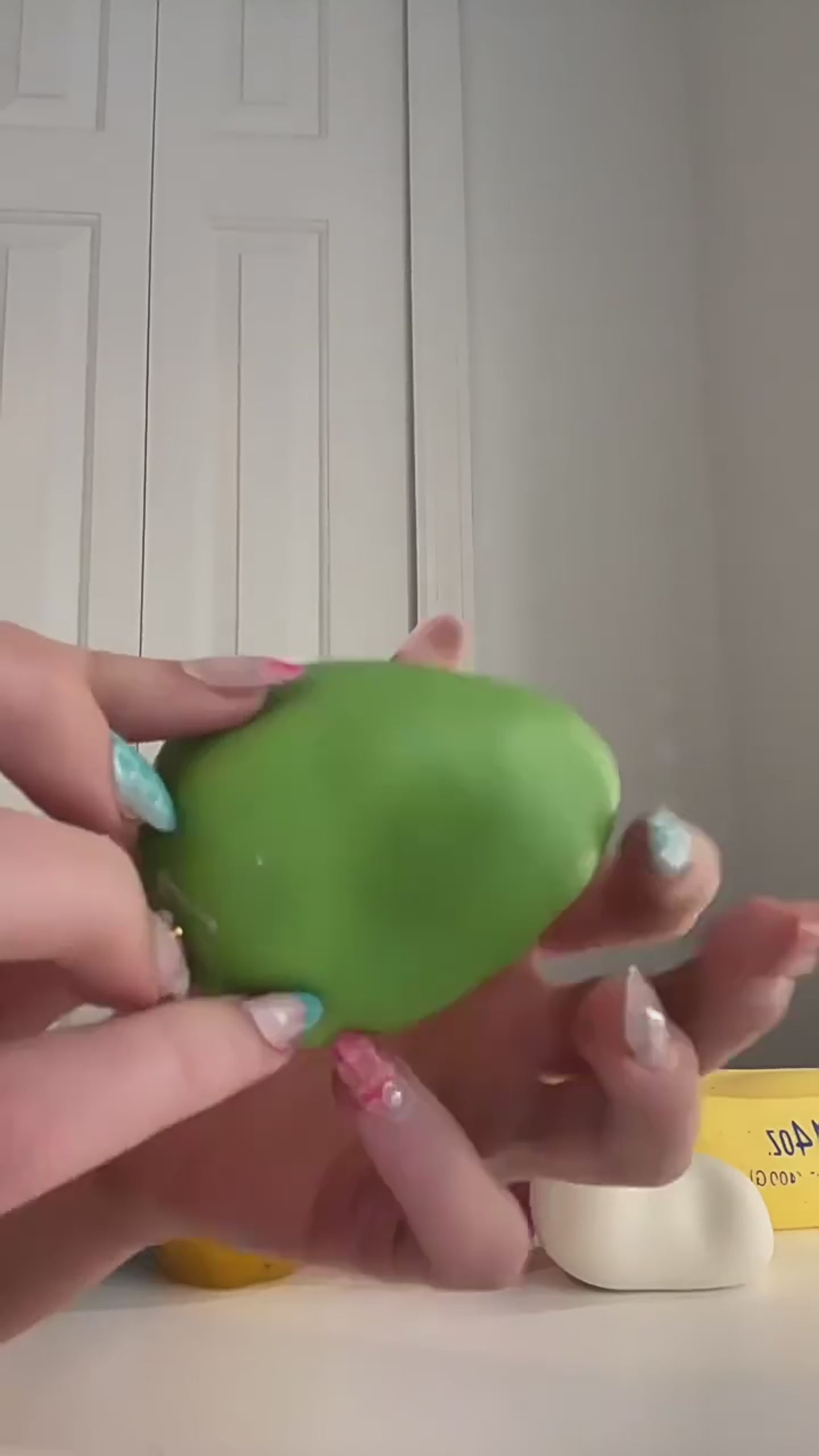 OozeJoy Magic Color-Changing Mango Squeeze Toy — Thermal ASMR Fidget | Stress Relief